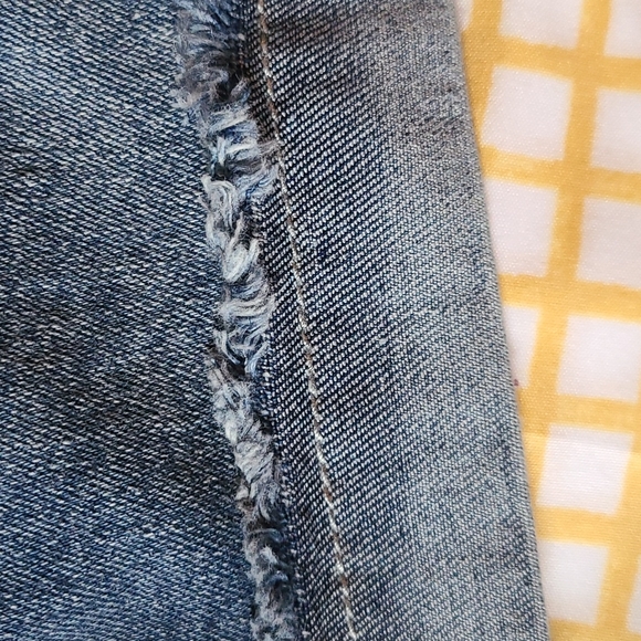 High Waisted Jean Shorts with leopard print under rips - Picture 5 of 6